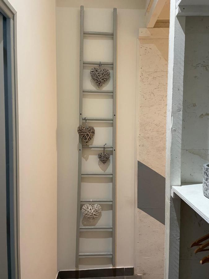 Bel Appartement Chic Et Cosy. Les Martres-de-Veyre Exterior photo